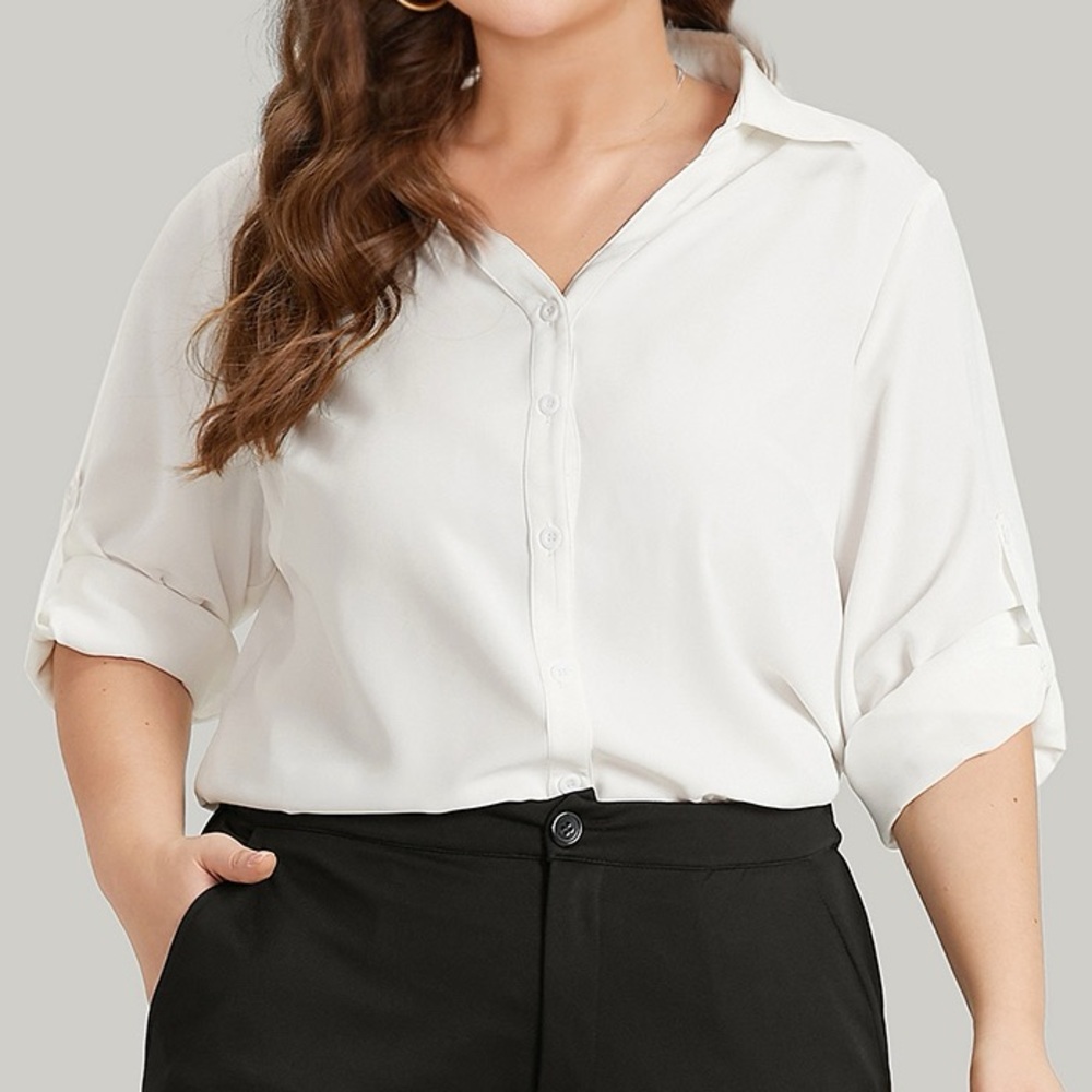 BloomChic White Button Down Shirt Size Large 12